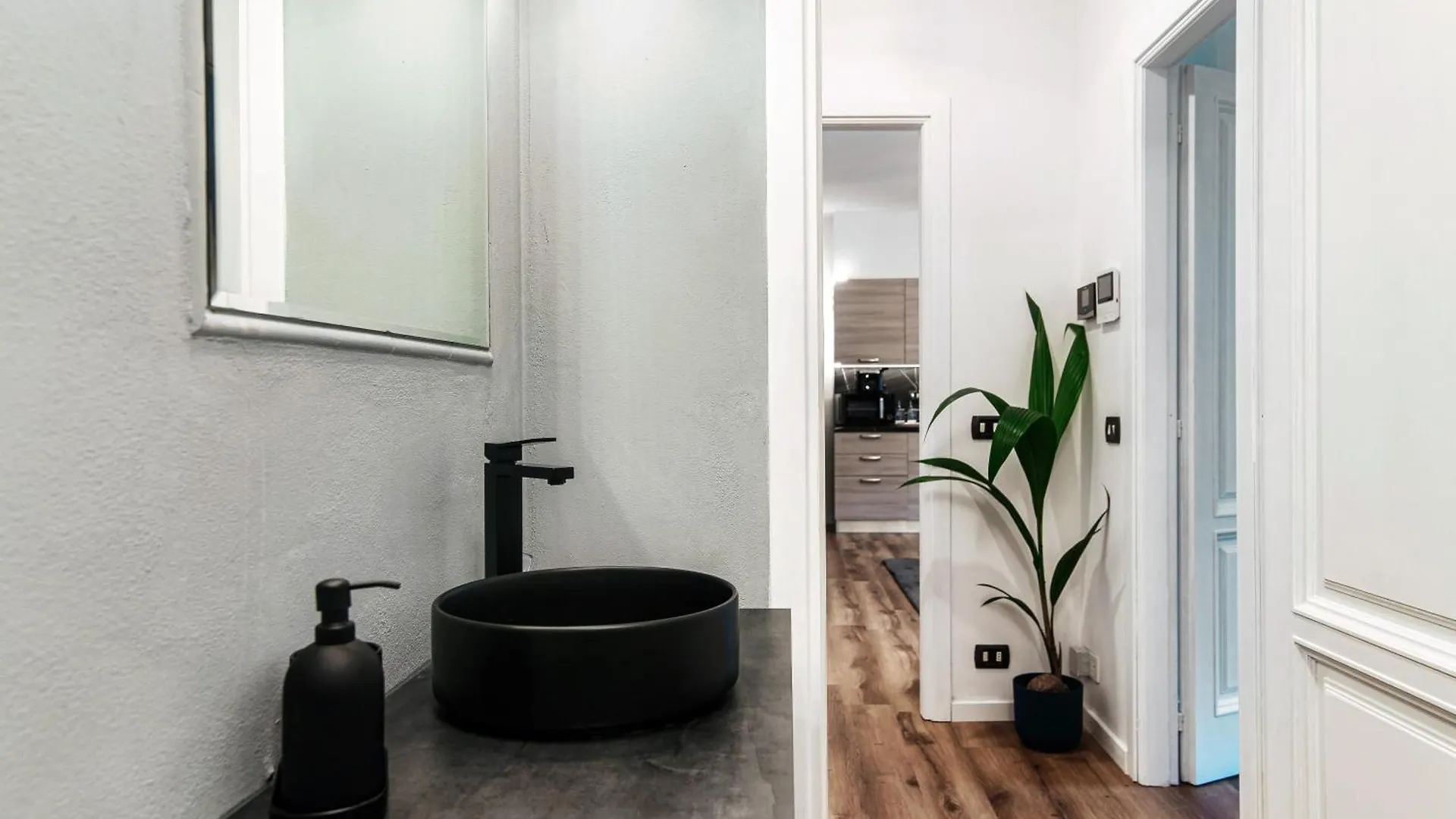 Dalia Apartment - By The House Of Travelers Como