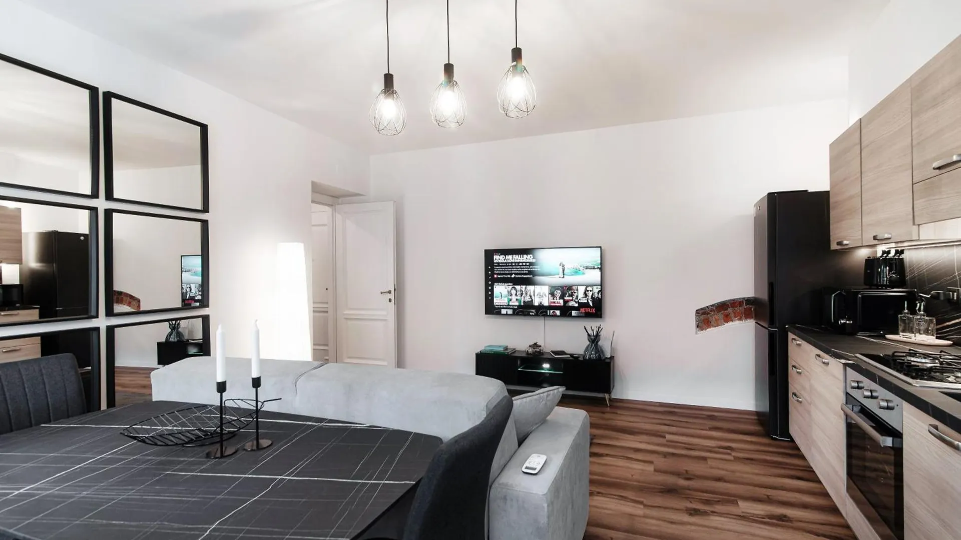 Dalia Apartment - By The House Of Travelers Como Italy