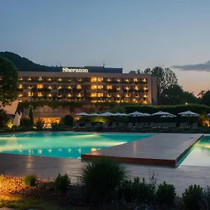 Sheraton קומו