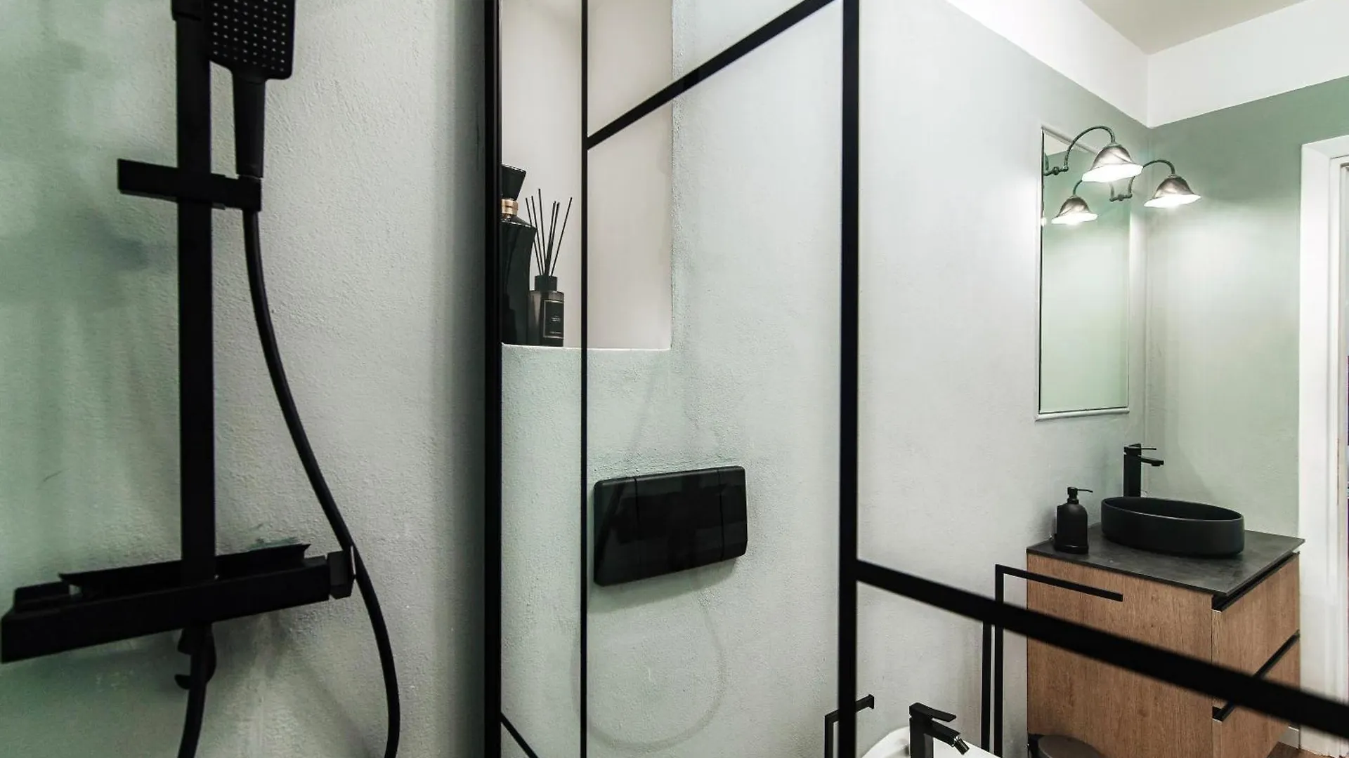 Dalia Apartment - By The House Of Travelers Como Italy